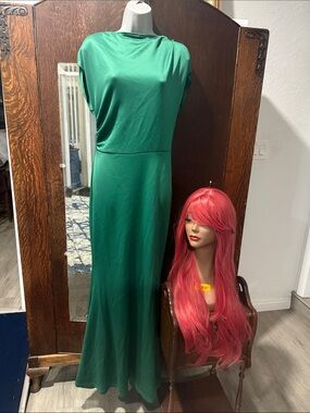 Elegant Emerald Green Maxi Dress w/29” Mauve wig - Poison Ivy Costume